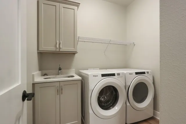 $684,900 | 4675 98th Street, Pleasant Prairie, WI 53158