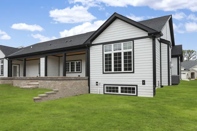 $684,900 | 4675 98th Street, Pleasant Prairie, WI 53158