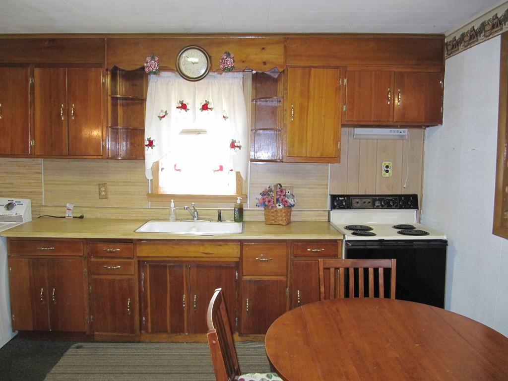 23 Fowler Road Northbridge, MA 01534 - Photo 8 of 30