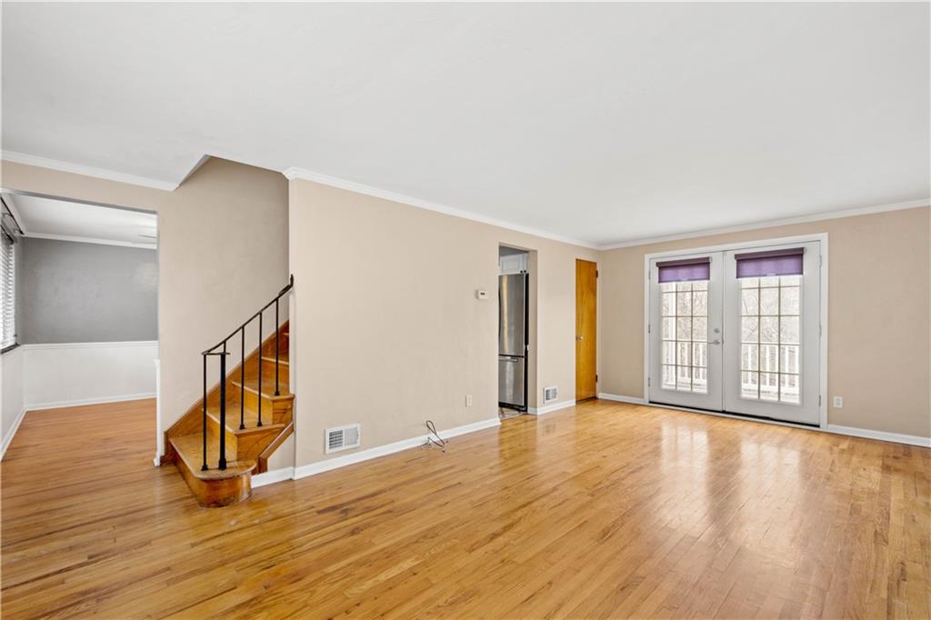 163 Pointview Road Pittsburgh, PA 15227 - Photo 8 of 25 Gallery Image 8