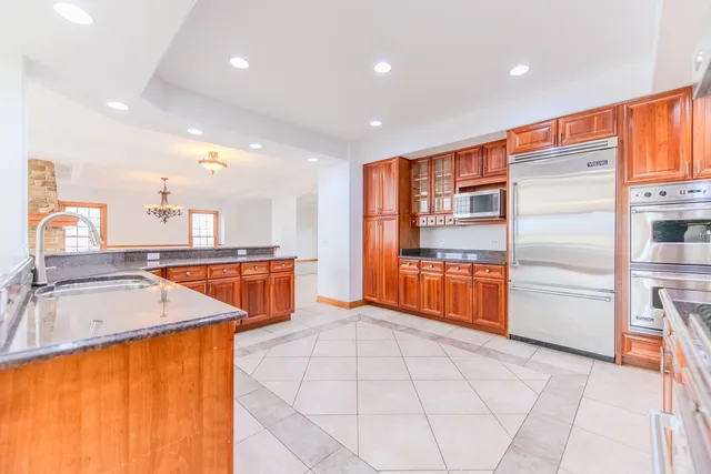 $750,000 | 27009 Ashgate Crossing, Plainfield, IL 60585