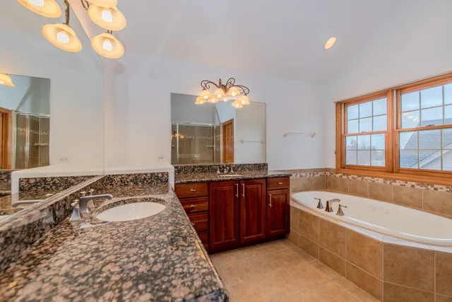 $750,000 | 27009 Ashgate Crossing, Plainfield, IL 60585