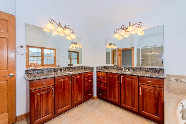 $750,000 | 27009 Ashgate Crossing, Plainfield, IL 60585