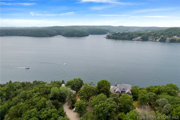 $699,900 | 2183 Carlson Court, Osage Beach, MO 65065