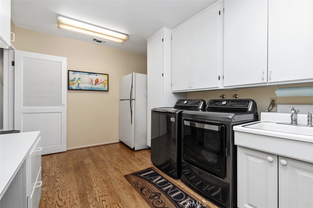 329 Locust Street Brea, CA 92821 - Photo 20 of 36 Gallery Image 20