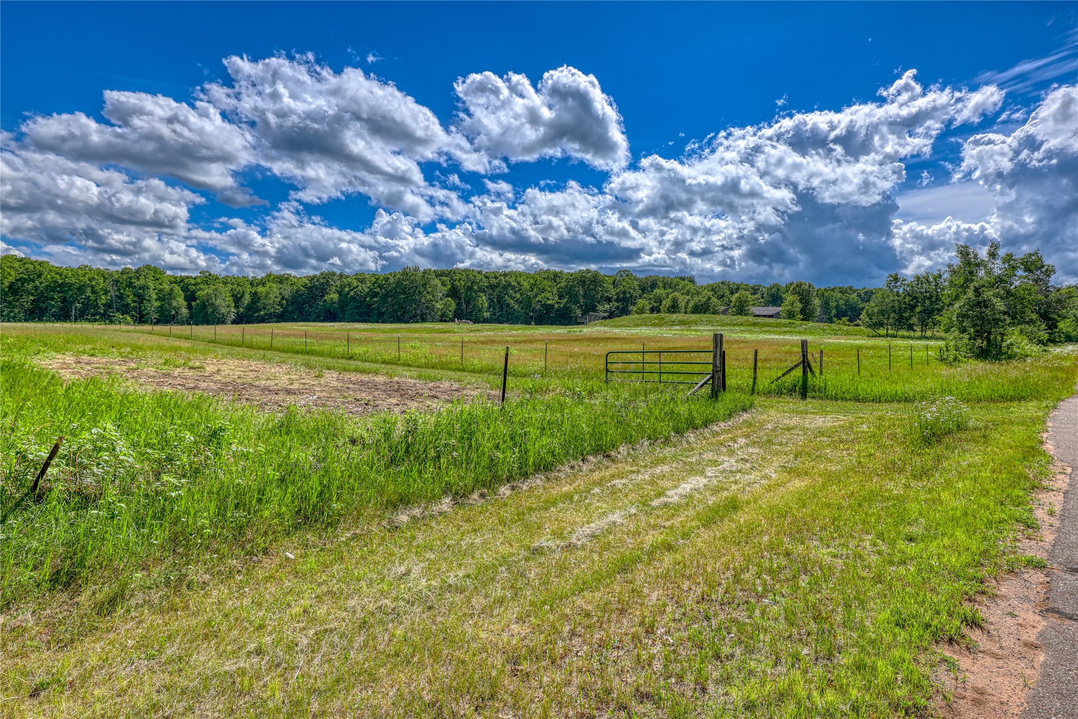 8009 Fox Road Spooner, WI 54801 - Photo 4 of 43