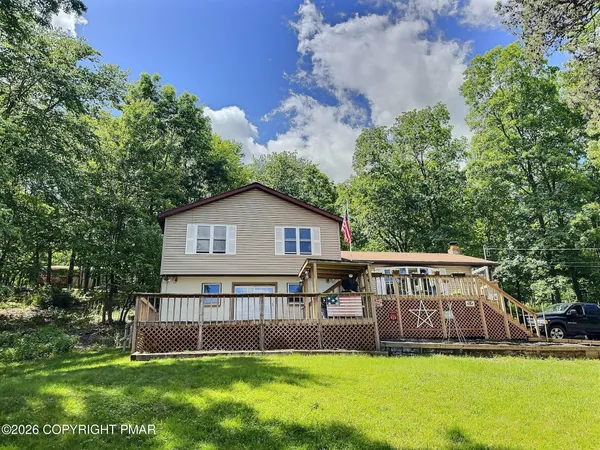 $280,000 | 3207 Pine Ridge Drive East, Bushkill, PA 18324