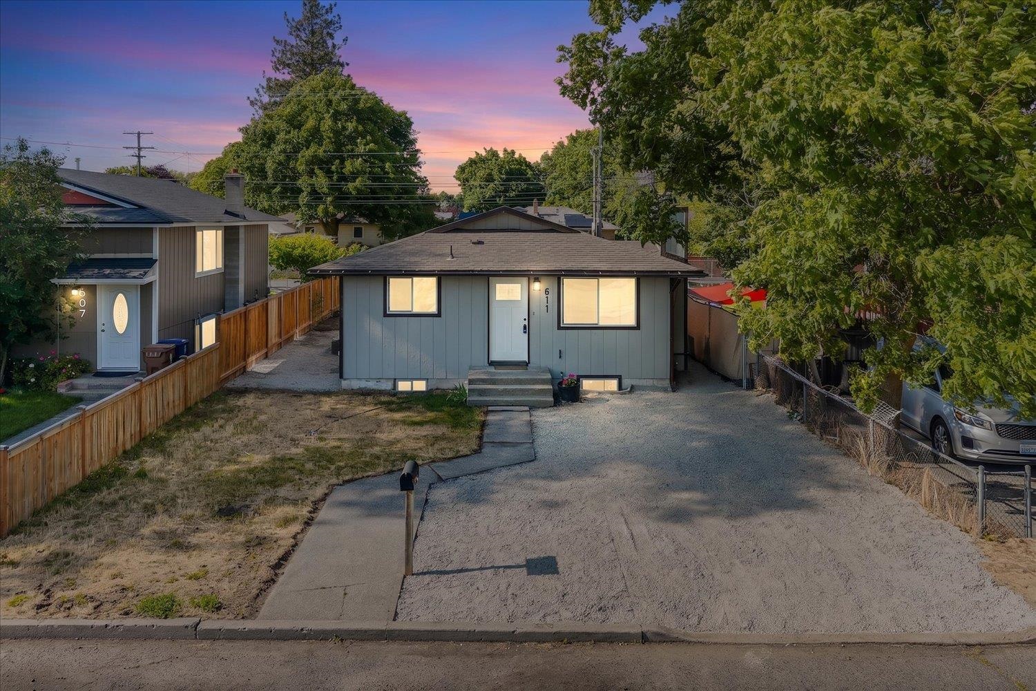 611 East Bismark Avenue Spokane, WA 99208 - Photo 1 of 35