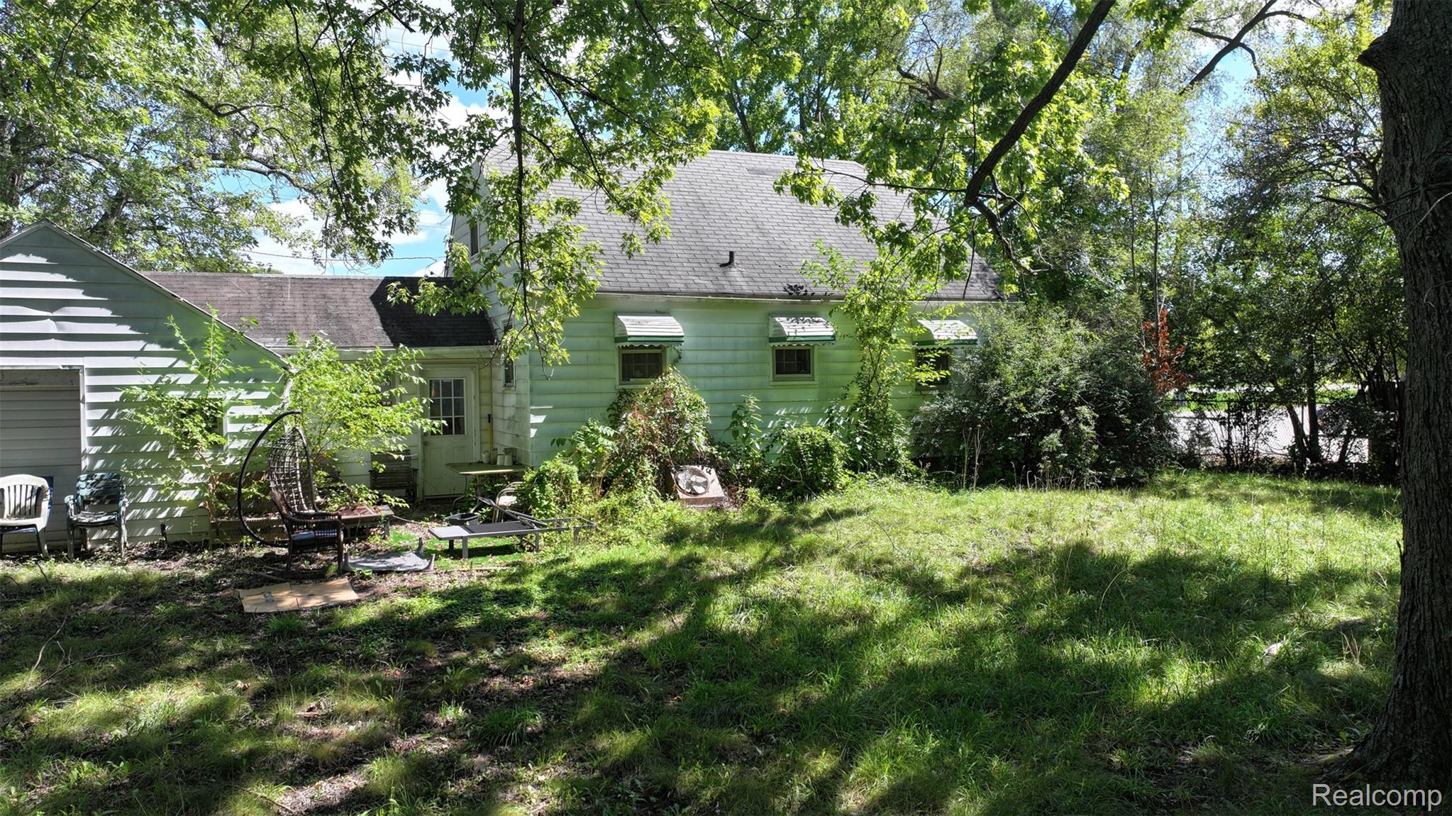 1220 Belsay Road Burton, MI 48509 - Photo 7 of 30 Additional content