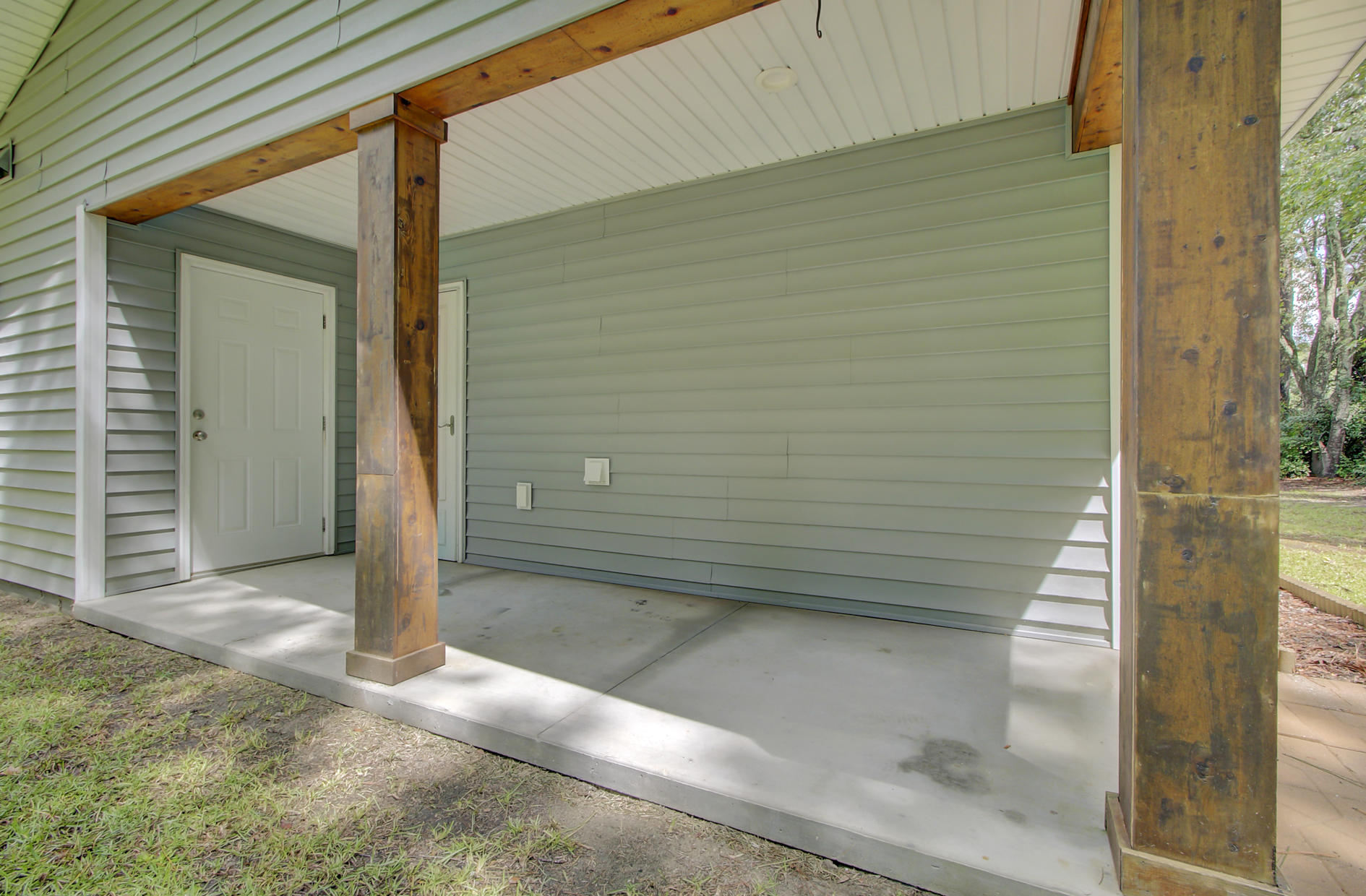 215 Cooper Street Moncks Corner, SC 29461 - Photo 26 of 31 28