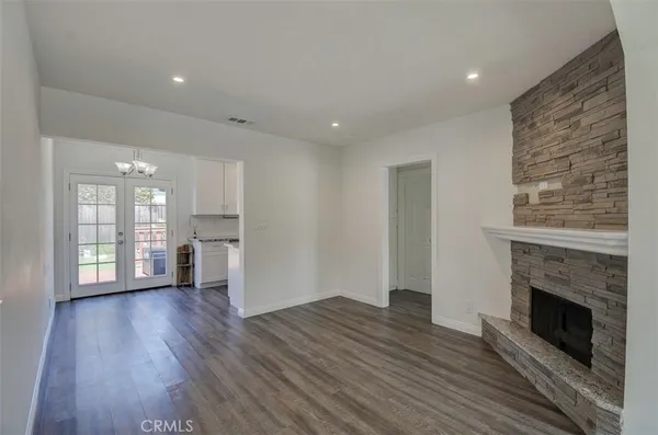 $5,500 | 138 Walnut Street, Costa Mesa, CA 92627