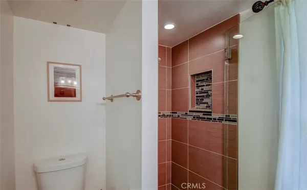$5,500 | 138 Walnut Street, Costa Mesa, CA 92627