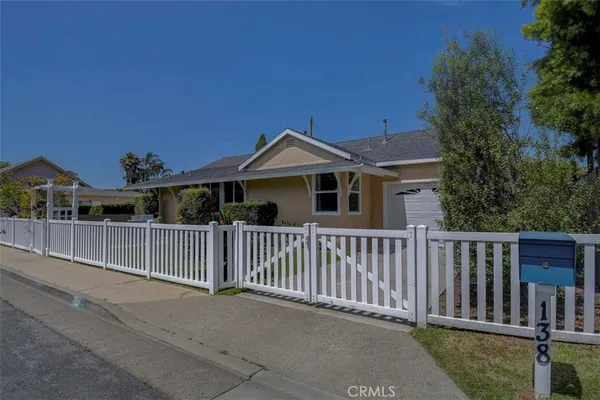 $5,500 | 138 Walnut Street, Costa Mesa, CA 92627