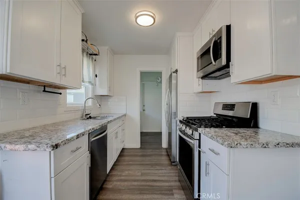 $5,500 | 138 Walnut Street, Costa Mesa, CA 92627