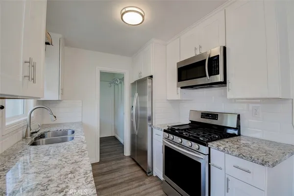 $5,500 | 138 Walnut Street, Costa Mesa, CA 92627