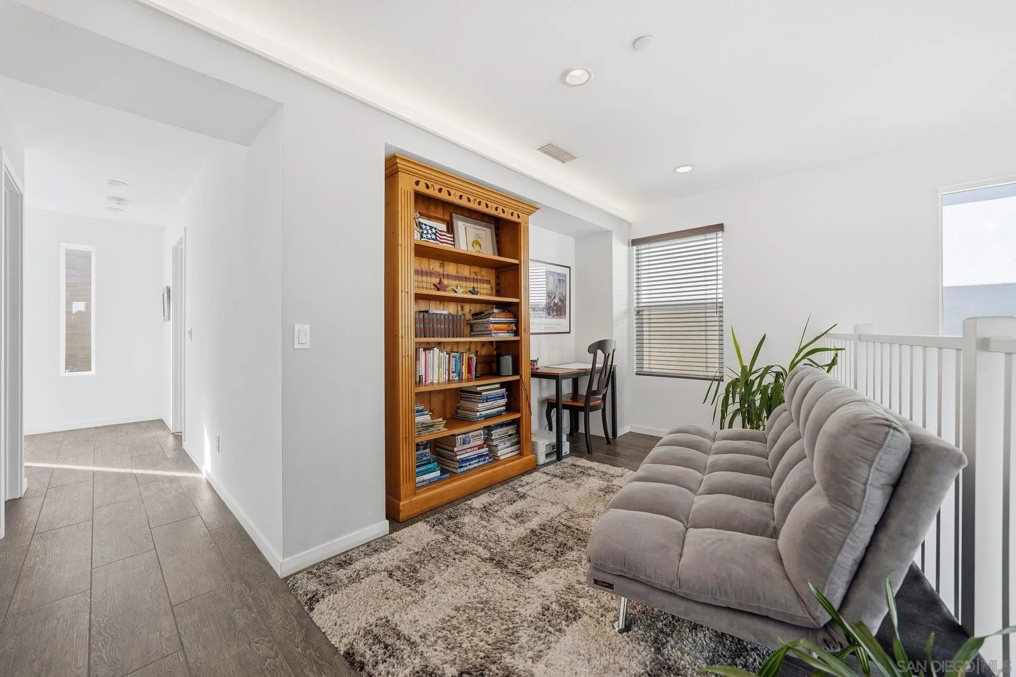 8337 Summit Way San Diego, CA 92108 - Photo 18 of 61 a living room with furniture and a wooden floor