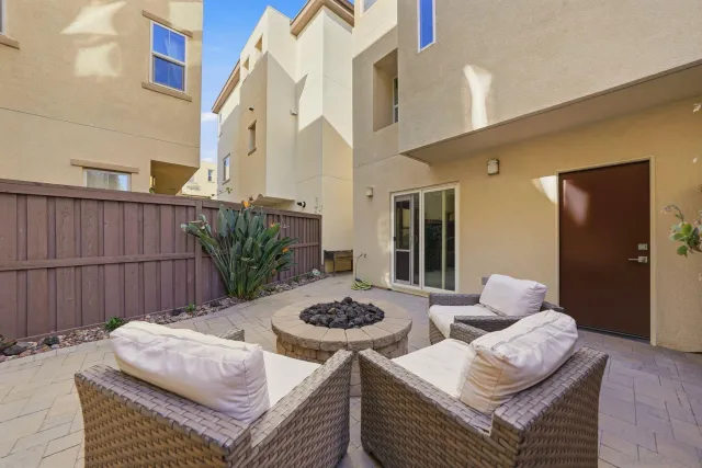 $1,575,000 | 8337 Summit Way, San Diego, CA 92108