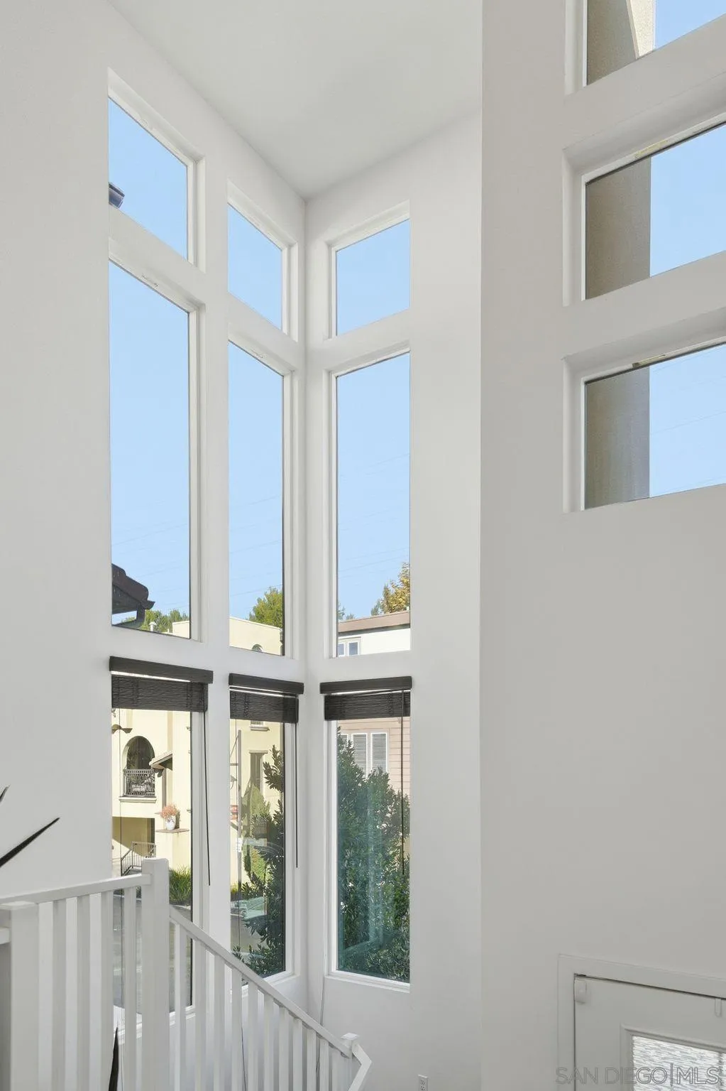 8337 Summit Way San Diego, CA 92108 - Photo 6 of 61