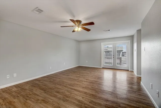 $350,000 | 170 Barracuda Street, Bayou Vista, TX 77563