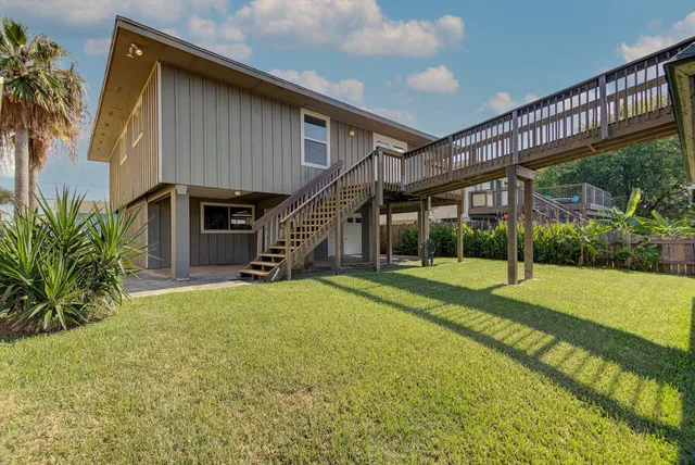 $350,000 | 170 Barracuda Street, Bayou Vista, TX 77563