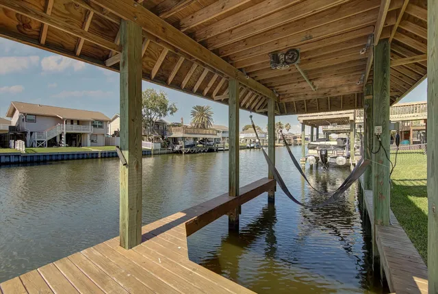 $350,000 | 170 Barracuda Street, Bayou Vista, TX 77563