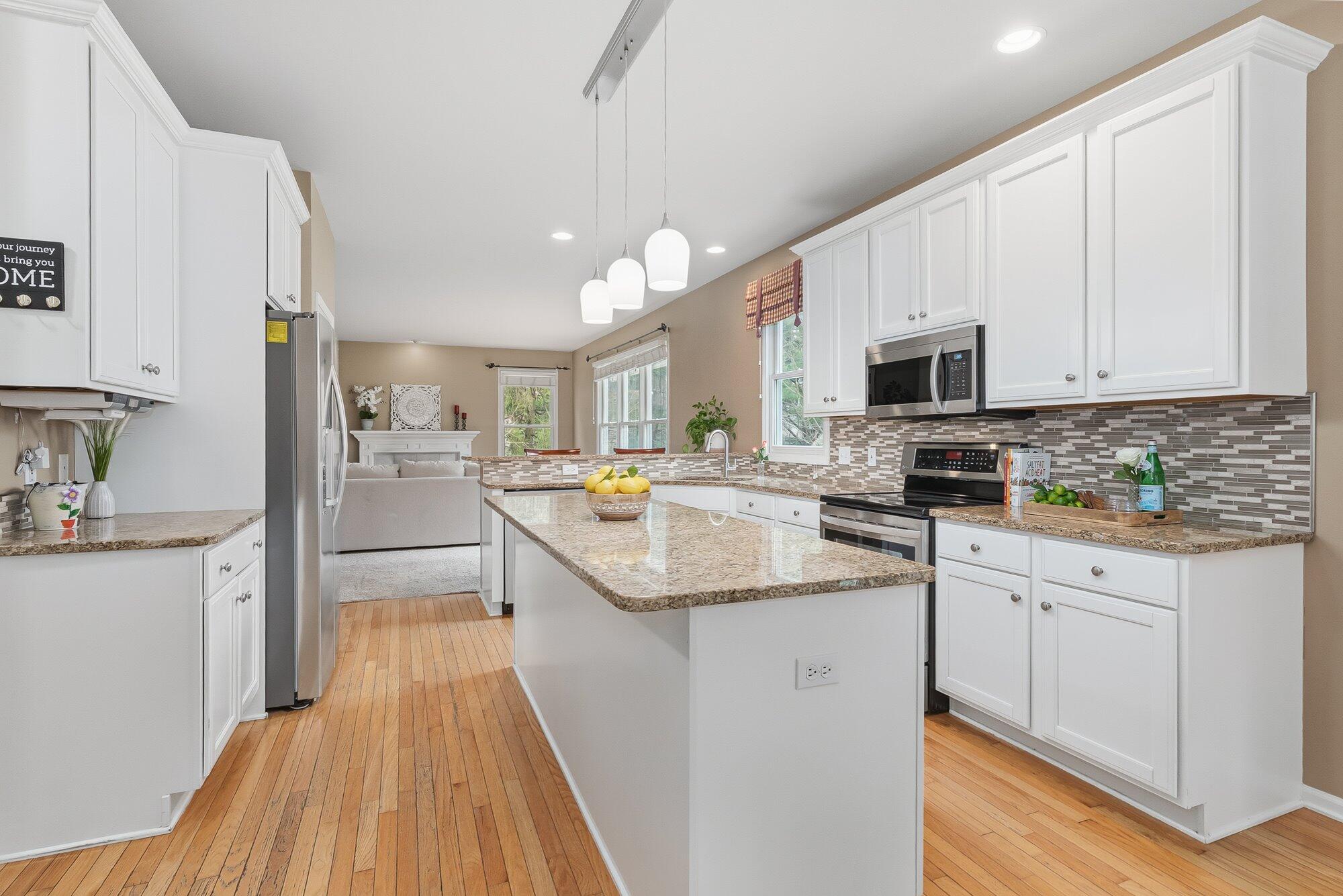 8149 Barony Point Mattawan, MI 49071 - Photo 16 of 70 17-WM8149baronypt-14