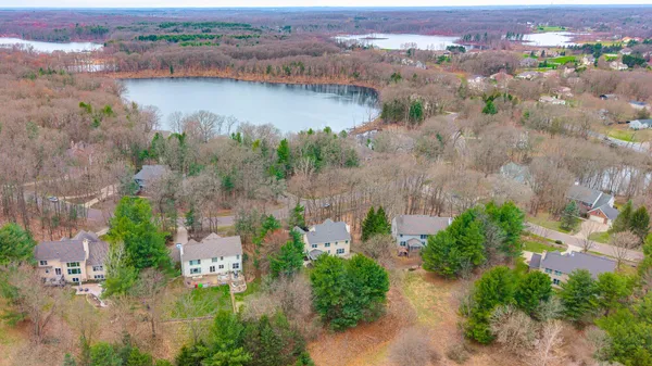 $649,000 | 8149 Barony Point, Mattawan, MI 49071