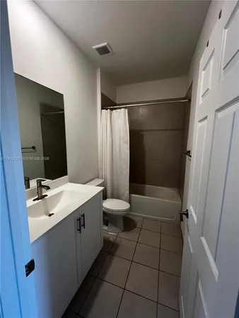 $3,500 | 5942 Mustang Manor, Davie, FL 33314