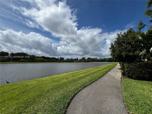 $3,500 | 5942 Mustang Manor, Davie, FL 33314