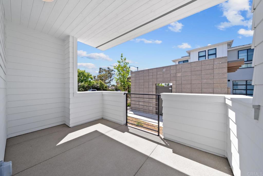1101 Catania, Unit 104 Encinitas, CA 92024 - Photo 25 of 41 a view of a terrace