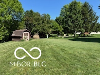 8835 Winding Ridge Road Indianapolis, IN 46217 - Photo 3 of 13