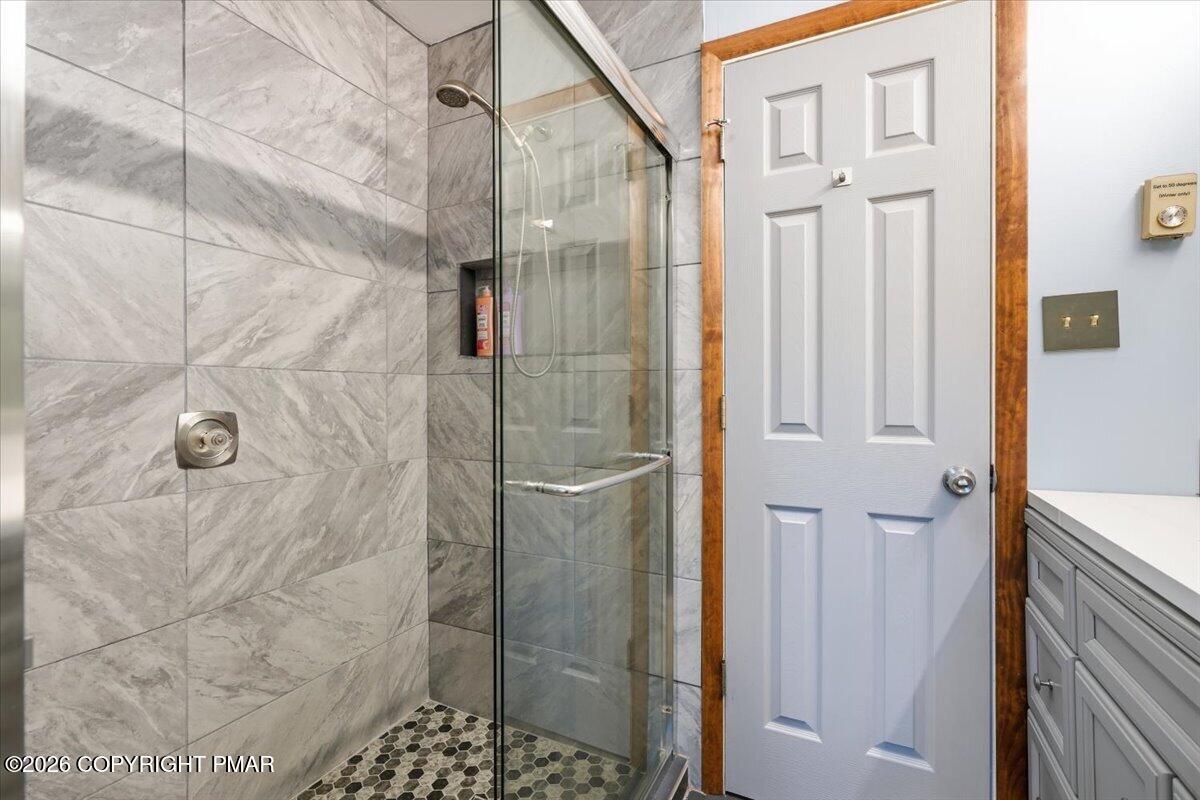 1076 Porter Drive Bushkill, PA 18324 - Photo 31 of 82 36-039_DSC00539
