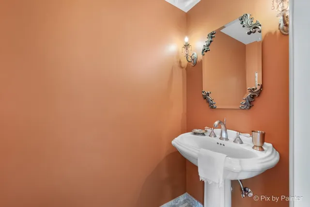 $487,500 | 911 North Quince Lane, Mount Prospect, IL 60056