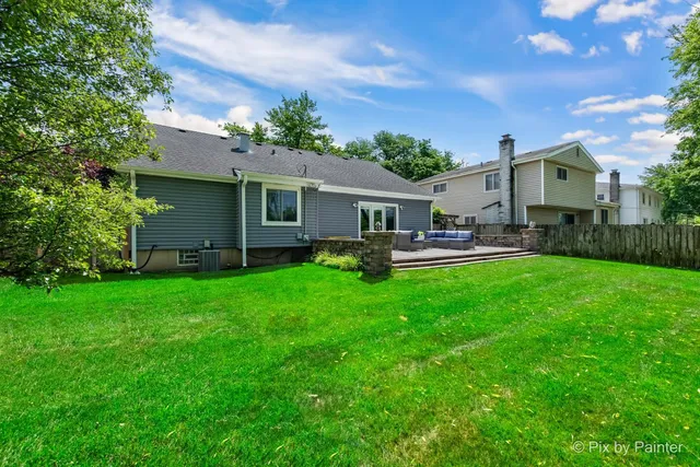 $487,500 | 911 North Quince Lane, Mount Prospect, IL 60056