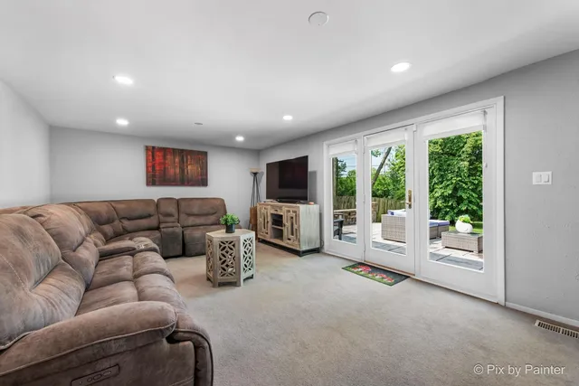 $487,500 | 911 North Quince Lane, Mount Prospect, IL 60056