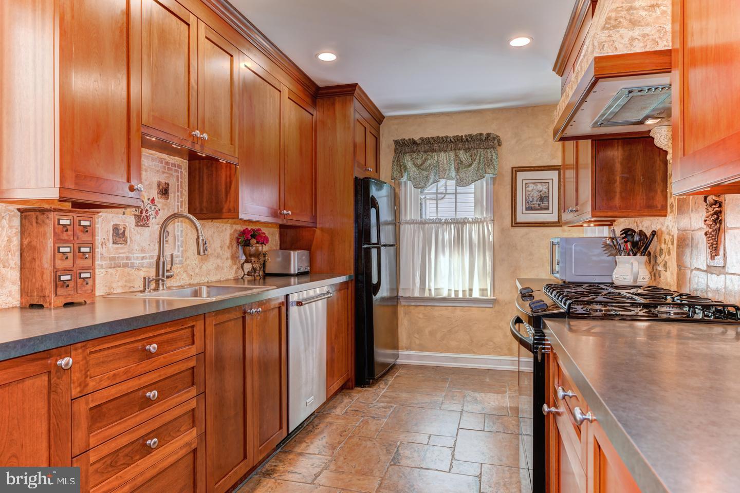 660 School Road Blue Bell, PA 19422 - Photo 21 of 40 Gallery Image 21