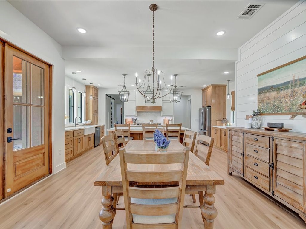176 Royce Oliver Road Lufkin, TX 75904 - Photo 10 of 50