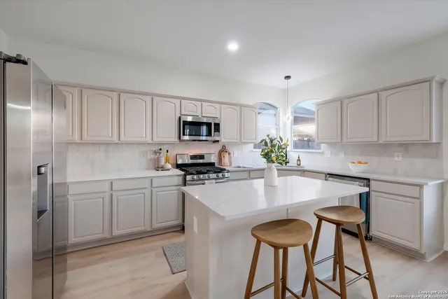 $499,888 | 8907 Imperial Cross, Helotes, TX 78023