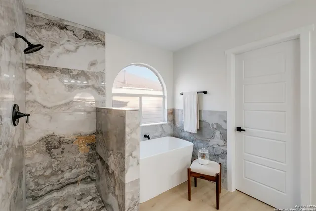 $499,888 | 8907 Imperial Cross, Helotes, TX 78023