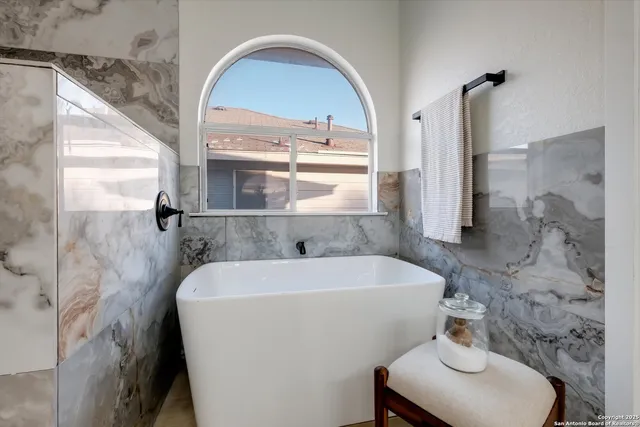 $499,888 | 8907 Imperial Cross, Helotes, TX 78023