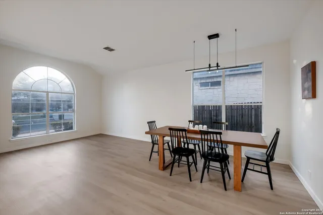 $499,888 | 8907 Imperial Cross, Helotes, TX 78023