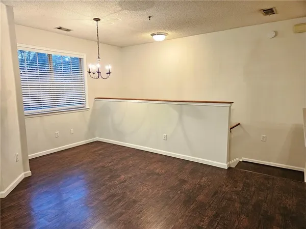 $2,000 | 510 Spring Heights Lane, Unit 5, Smyrna, GA 30080