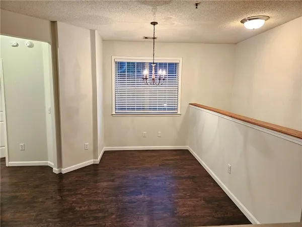 $2,000 | 510 Spring Heights Lane, Unit 5, Smyrna, GA 30080