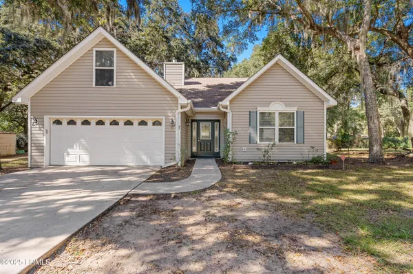$380,000 | 27 Ashley Drive, Beaufort, SC 29907