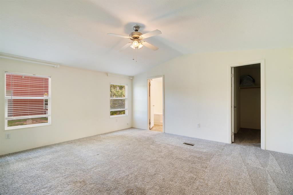 101 South County Road Arthur City, TX 75411 - Photo 5 of 26