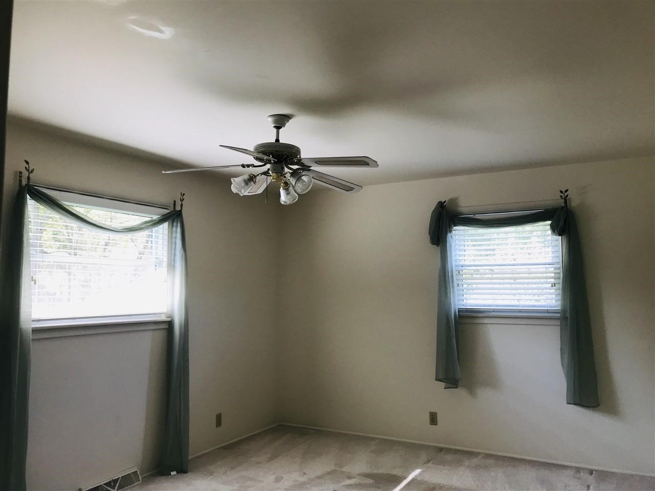 9433 Beecher Road Flushing, MI 48433 - Photo 10 of 19 21515582-9.JPG