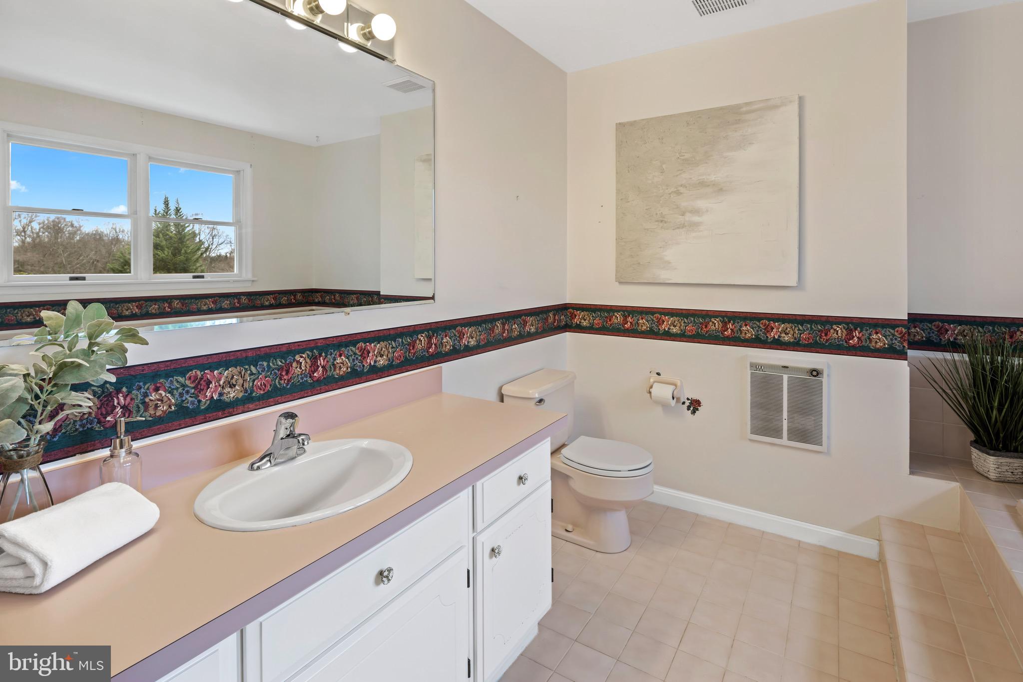 12317 Falls Road Cockeysville, MD 21030 - Photo 25 of 33 Primary bathroom