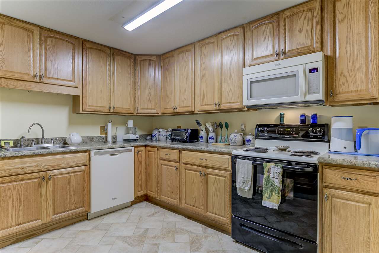14 Seasons At Attitash Road, Unit 14B Bartlett, NH 03860 - Photo 9 of 26 Gallery Image 9