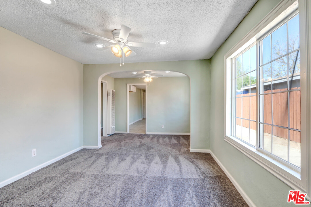 2685 Hall Avenue Riverside, CA 92509 - Photo 5 of 14