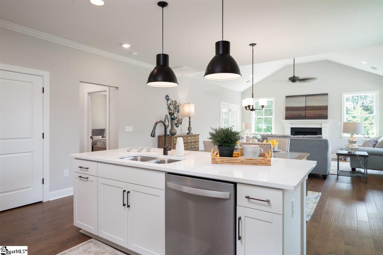 29 Bell Road Greenville, SC 29607 - Photo 6 of 17 Gallery Image 6